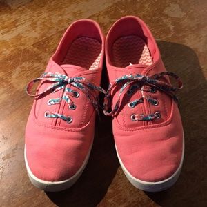 Pink canvas shoes, size 9